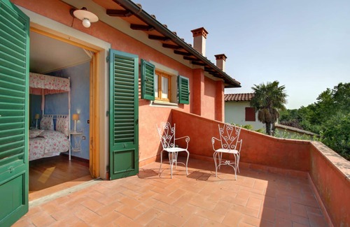 Reggello Villa | Beautiful private villa for 12 people with private pool, WIFI, pets allowed and panoramic view