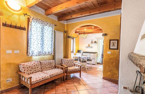 Rialto House | Beautiful private villa for 6 people with WIFI, TV, patio and pets allowed