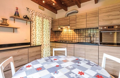 Rialto House | Beautiful private villa for 6 people with WIFI, TV, patio and pets allowed