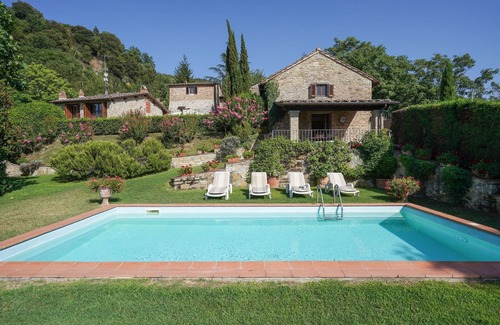 Dicomano Villa | Beautiful private villa for 4 people with WIFI, A/C, private pool, TV, patio and panoramic view