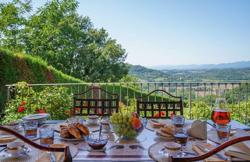 Dicomano Villa | Beautiful private villa for 4 people with WIFI, A/C, private pool, TV, patio and panoramic view
