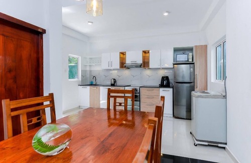 Matara Villa | Beautiful private villa near the Madiha beach/5 bedrooms/surf & Relax