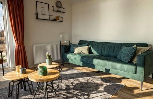 Linden House | Beautiful private villa for 6 guests with WIFI, TV and terrace