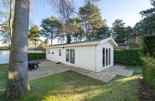 Biddinghuizen House | Beautiful private villa for 6 guests with WIFI, pool, TV and terrace