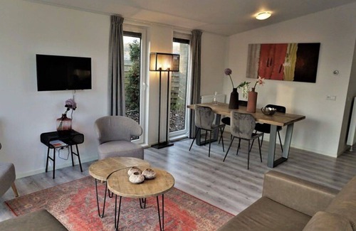 Biddinghuizen House | Beautiful private villa for 4 people with pool, WIFI, TV and terrace
