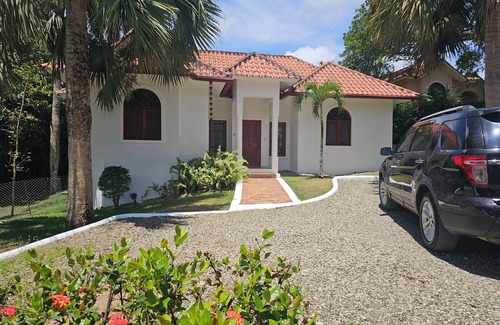 La Mulata I Villa | Beautiful, private villa with private pool, Newly Renovated, close to beaches.
