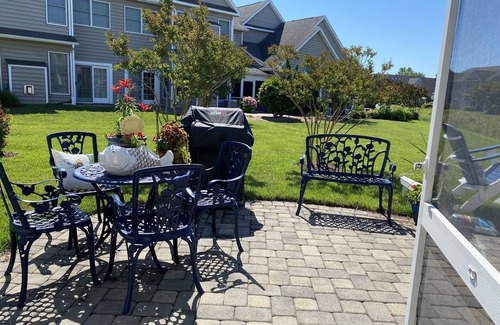 Ocean View Villa | Beautiful Professionally Decorated and Spacious!