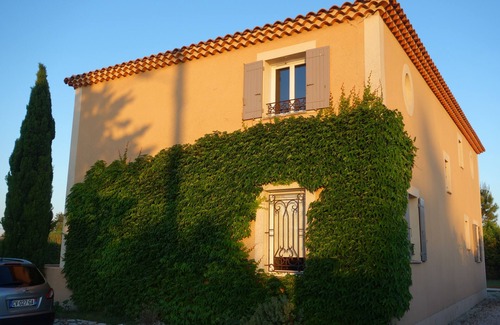 Rochefort-du-Gard House | Beautiful Provençal Bastide near Avignon between vineyards and village