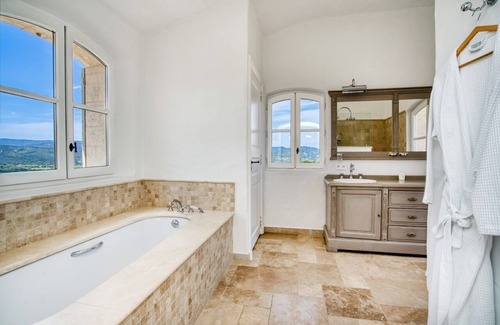 Cogolin Other | Beautiful Provençal Mas with 7 bedrooms en-suite, in the Golfe de Saint-Tropez