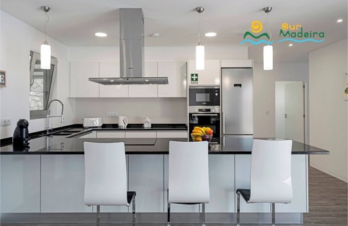Estreito da Calheta Villa | Beautiful Modern Villa in Calheta – CalhetaScape