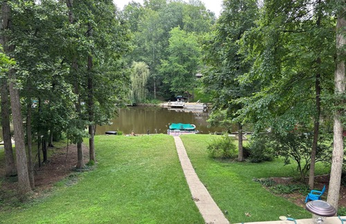 Locust Grove House | Beautiful, quiet lakefront property at Lake of the Woods, Virginia
