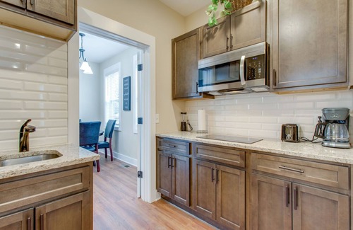 East Nashville Apartment | Beautiful, quiet one bedroom apartment in East Nashville!