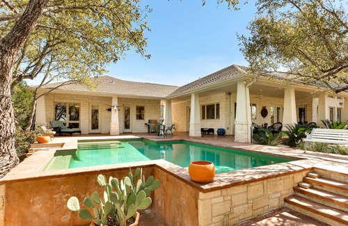 Lago Vista House | Beautiful Ranch Home in the Hill Country near Lake Travis
