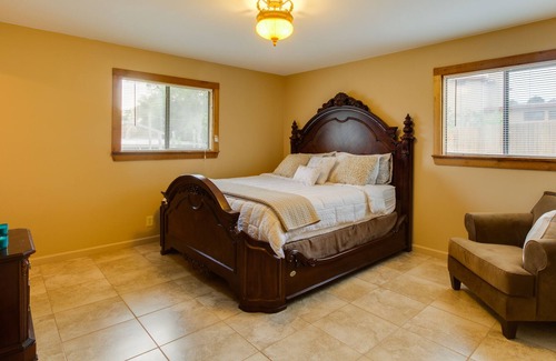 Wetmore House | Beautiful Ranch-Style Home w/Private Pool ~ Perfect San Antonio Location!