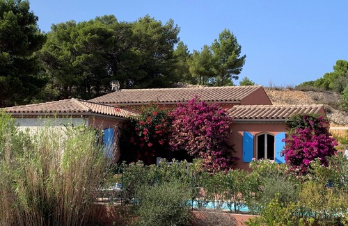 Canet-en-Roussillon House | Beautiful recent house with swimming pool surrounded by flowers 1 km from the beach