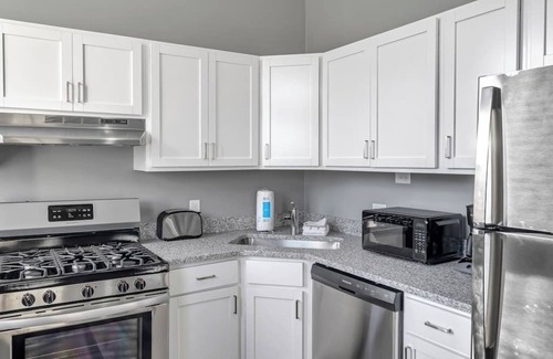 Shaw Hotel | Beautiful, Rehabbed Unit in Shaw Community 4228a