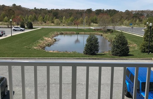 Rehoboth Beach Condo | Beautiful Rehoboth Beach Condo! 3 bed 2 bath! 2 Pools! Tennis! Gym!