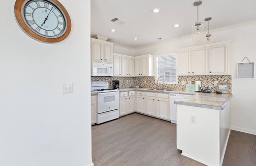 Southpointe House | Beautiful Relaxing Home located on "Gulf of America" Beach