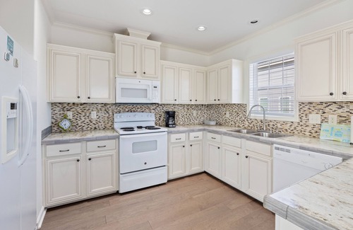 Southpointe House | Beautiful Relaxing Home located on "Gulf of America" Beach