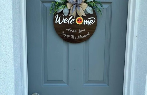 Lehigh Acres House | Beautiful & Relaxing Room #2 Lehigh Acres with Private Entrance