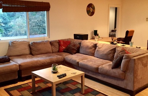 Lakeport House | Beautiful Remodeled Lakeport Fish/Boat Dock, Hot Tub, Deck, BBQ & Firepit!