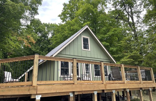 Rideau Lakes Cottage | Beautiful Remodelled Private Cottage on the Upper Rideau Lake
