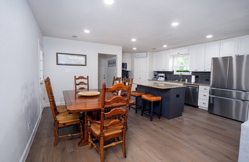 Frisco House | Beautiful Renovated 3BR/2B in Frisco, Walking Distance to Rail District and Park