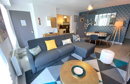 Tregastel Apartment | Beautiful renovated apartment with WIFI 200m from the beach in Trégastel
