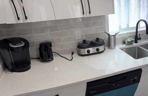 Bridlewood House | Beautiful Renovated Bi-level Home close to shopping, transit, & Rec Centre