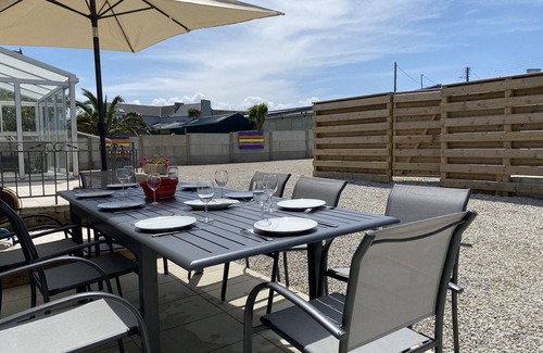 Plouescat House | Beautiful Renovated House with Beach Access Just 100 Meters AwaynRated 3*