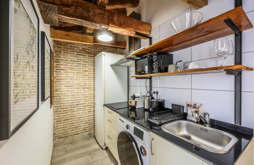 Malasana Apartment | Beautiful Renovated Loft in the center 11