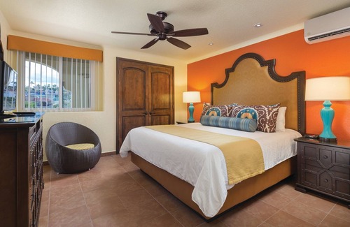 San Jose del Cabo Resort | Beautiful resort in the heart of it all!