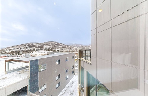 Park City Apartment | Beautiful resort studio with incredible amenities and shuttle service
