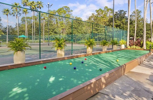 Williamsburg Villa | Beautiful resort with plenty of things to do. Only a few miles away from Disney!
