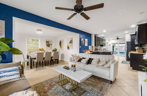 South Middle River House | Beautiful Retreat in Fort Lauderdale