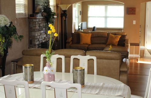 Eustis House | Beautiful retreat, hot tub & outdoor living space.