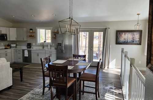 Woodland Park House | Beautiful retreat 2 miles from downtown Woodland Park - Sleeps 4