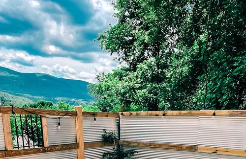 North Adams House | Beautiful romantic Private en suite