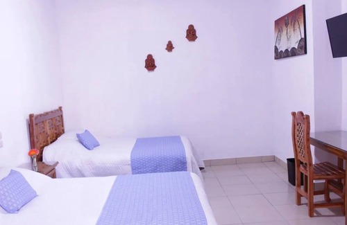 Del Panteon Apartment | Beautiful room AMBAR in the heart of TAXCOMAGICO