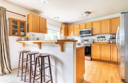 Holly House | BEAUTIFUL ROOM FOREST VIEW