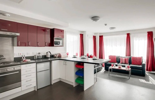 Birmingham Apartment | Beautiful Room in Birmingham