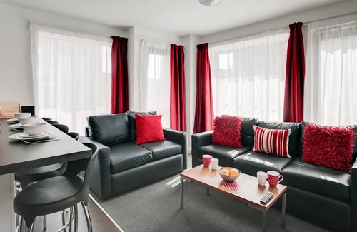 Birmingham Apartment | Beautiful Room in Birmingham