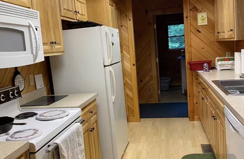 Mattawana Cabin | Beautiful Rustic Cabin - PSU Football - State Parks - Sleeps 6 to 8