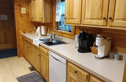 Mattawana Cabin | Beautiful Rustic Cabin - PSU Football - State Parks - Sleeps 6 to 8