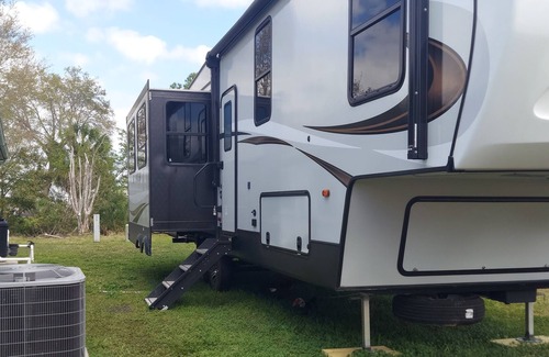 Regency Park House | Beautiful RV with pool access