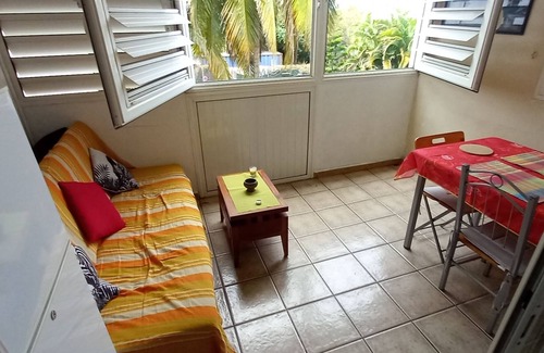La Saline Les Bains Apartment | beautiful studio 150m from the beach