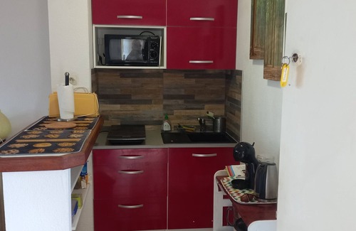 La Saline Les Bains Apartment | beautiful studio 150m from the beach
