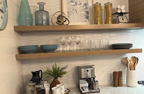 Lakehurst Cottage | Beautiful Sandy Lake Cabin (as seen on HGTV)