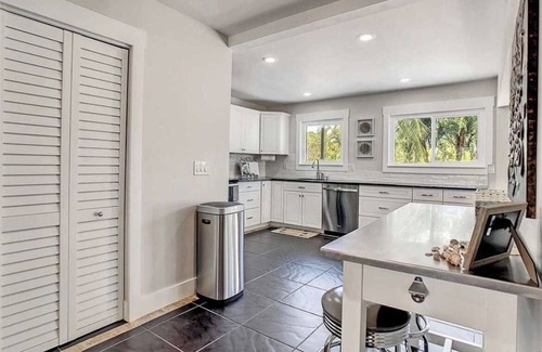 The Dunes House | Beautiful Sanibel Island home with private pool in the Dunes golf community