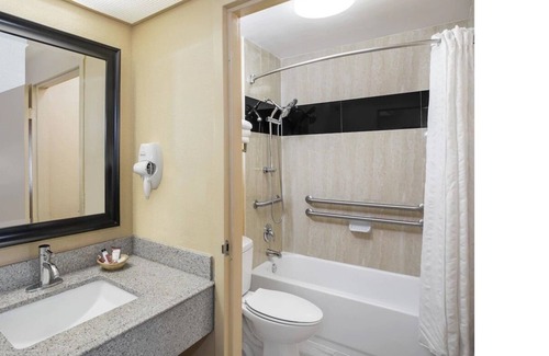 North Trail House | Beautiful Sarasota! Aaah!-Relaxation,Joy,Peace & Fun!